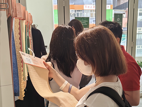 香港展会中SPINE...